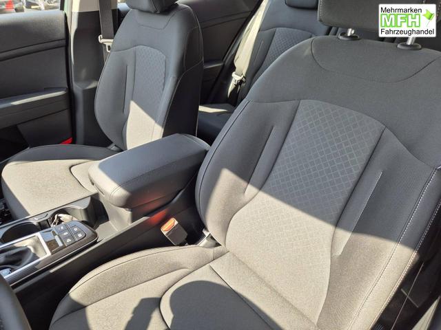 Kia Sportage Vision 1.6 T-GDi 150PS Automatik NEUES MODELL MY26 FACELIFT Sitzheizung Lenkradheizung Klimaautomatik Navi Bluetooth Touchscreen Apple CarPlay Android Auto PDC v+h 17"LM R&uuml;ckf.Kamera ACC 2x Keyless 
