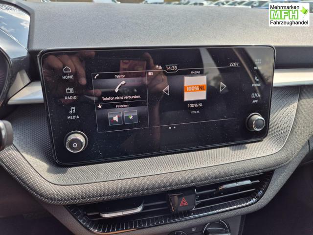 Skoda Fabia 1.0 TSI 115PS DSG Selection 5-t&uuml;rig R&uuml;ckf.Kamera Parksensoren Sitzheizung Multifunktionslenkrad Klima Skoda-Radio Bluetooth Touchscreen Tempomat Nebelsch. Apple CarPlay + Android Auto 