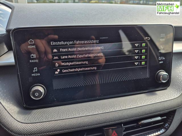 Skoda Fabia 1.0 TSI 115PS DSG Selection 5-t&uuml;rig R&uuml;ckf.Kamera Parksensoren Sitzheizung Multifunktionslenkrad Klima Skoda-Radio Bluetooth Touchscreen Tempomat Nebelsch. Apple CarPlay + Android Auto 