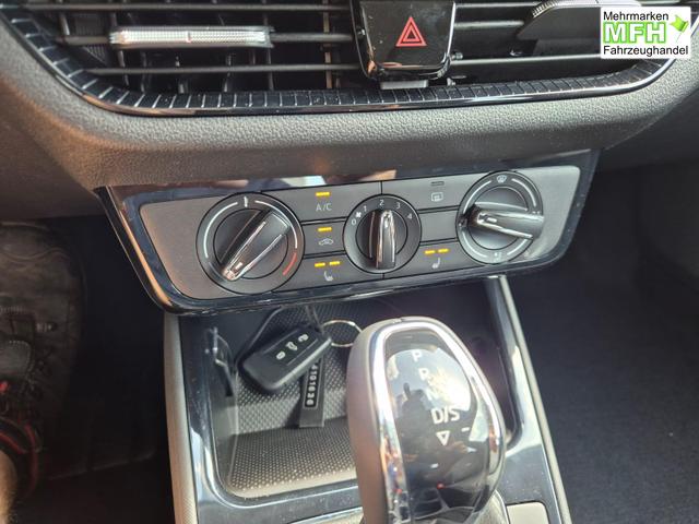 Skoda Fabia 1.0 TSI 115PS DSG Selection 5-t&uuml;rig R&uuml;ckf.Kamera Parksensoren Sitzheizung Multifunktionslenkrad Klima Skoda-Radio Bluetooth Touchscreen Tempomat Nebelsch. Apple CarPlay + Android Auto 