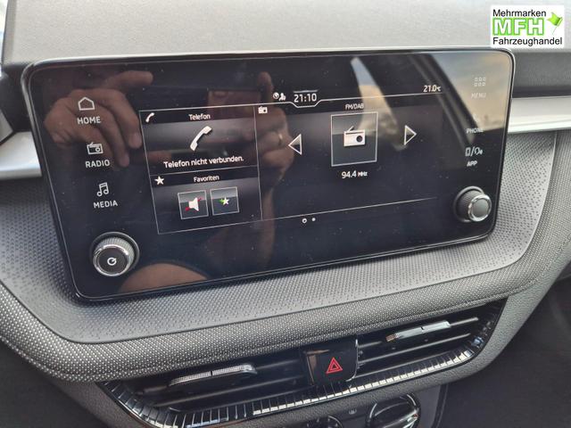 Skoda Fabia 1.0 TSI 115PS DSG Selection 5-türig Rückf.Kamera Parksensoren Sitzheizung Multifunktionslenkrad Klima Skoda-Radio Bluetooth Touchscreen Tempomat Nebelsch. Apple CarPlay + Android Auto 