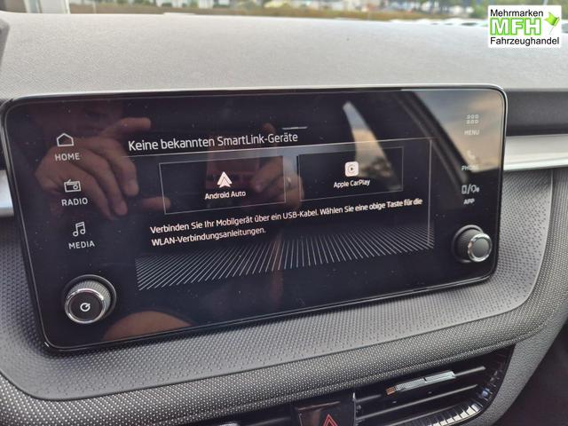 Skoda Fabia 1.0 TSI 115PS DSG Selection 5-türig Rückf.Kamera Parksensoren Sitzheizung Multifunktionslenkrad Klima Skoda-Radio Bluetooth Touchscreen Tempomat Nebelsch. Apple CarPlay + Android Auto 