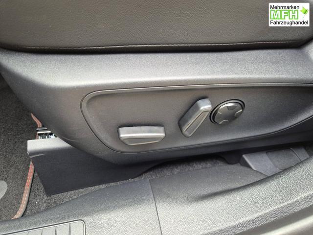 Ford Kuga ST-Line X 243PS PHEV Automatik Black Package schwenkb. AHK Matrix-LED elektr. PanoDach Sitzheizung v+h Lenkradheizung Frontscheibe beheizb. Navi SYNC4 Apple CarPlay Android Auto Touchscreen PDC 4xKamera 2xKeyless B+O Sound 20"LM vollelektr. Reic 