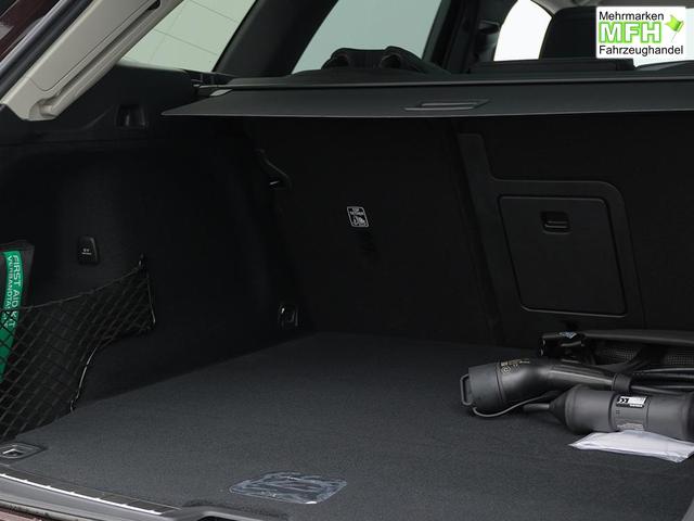 Volvo XC60 T6 Ultra AWD PHEV 350PS Automatik FACELIFT elektr. PanoDach Nordico-Polsterung 360&deg;Kamera PDC v+h ACC el.Heckklappe Harman/Kardon-Sound Klimaautomatik Standheizung Sitzheizung Lenkradheizung Frontscheibe beheizb. Navi 