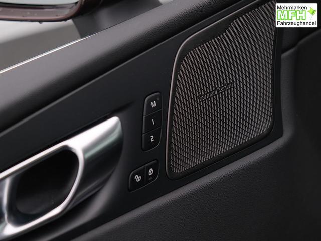 Volvo XC60 T6 Ultra AWD PHEV 350PS Automatik FACELIFT elektr. PanoDach Nordico-Polsterung 360&deg;Kamera PDC v+h ACC el.Heckklappe Harman/Kardon-Sound Klimaautomatik Standheizung Sitzheizung Lenkradheizung Frontscheibe beheizb. Navi 