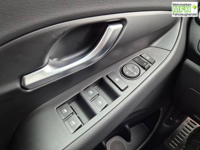 Hyundai i30 Kombi 1.6 T-GDI 150PS Automatik N-Line MY2026 Sitzheizung Lenkradheizung Klimaautomatik Navi 10,3"-Touchscreen Bluelink Apple CarPlay + Android Auto PDC v+h R&uuml;ckf.Kamera 18-LM 
