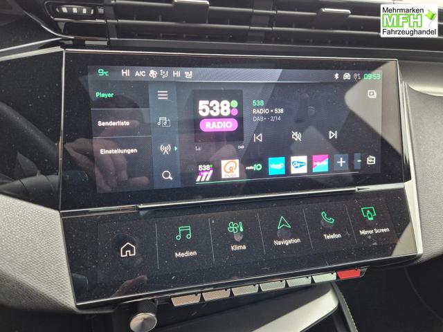 Peugeot 308 SW GT Exclusive 1.2 Hybrid 145PS Automatik Matrix-LED elektr. PanoDach Heckklappe Sitzheizung Lenkradheizung Navi 10" HD-Touchscreen wireless Apple CarPlay + Android Auto FOCAL-System 2x Keyless ACC 4x Kamera PDC v+h 18"LM 