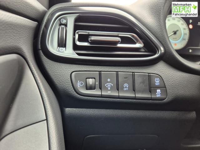 Hyundai i30 Kombi 1.6 T-GDI 150PS Automatik N-Line MY2026 Sitzheizung Lenkradheizung Klimaautomatik Navi 10,3"-Touchscreen Bluelink Apple CarPlay + Android Auto PDC v+h R&uuml;ckf.Kamera 18-LM 