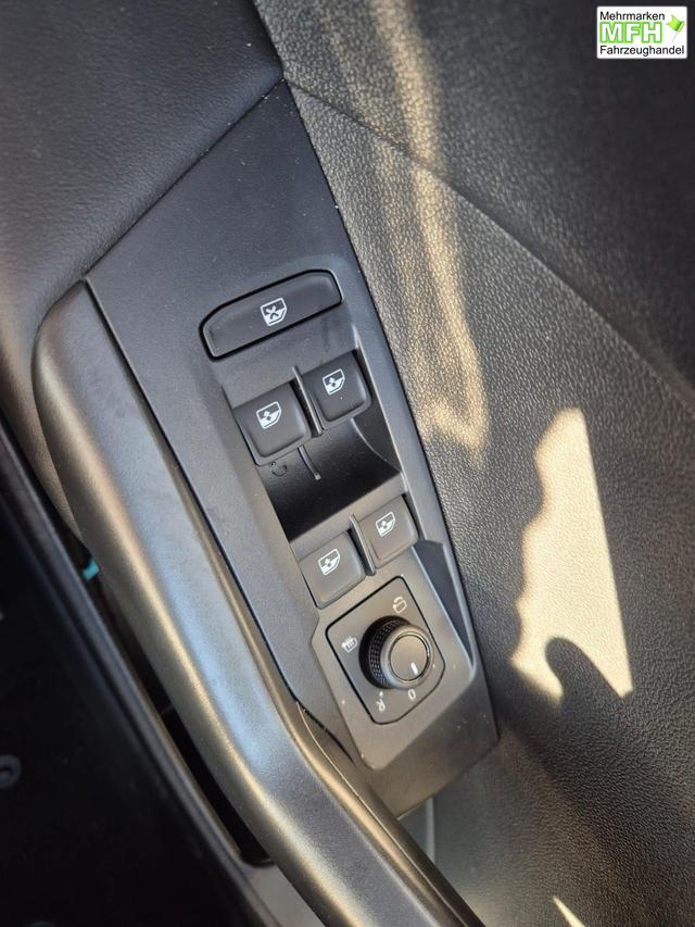 Volkswagen T-Cross 1.0 TSI 116PS DSG Life LED-Matrix-Scheinwerfer ACC Klimaautomatik Sitzheizung PDC v+h 17-LM abged.Scheiben 2xKeyless DAB+ Bluetooth Touchscreen Apple CarPlay Android Auto 