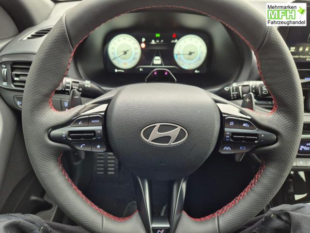 Hyundai i30 Kombi 1.6 T-GDI 150PS Automatik N-Line MY2026 Sitzheizung Lenkradheizung Klimaautomatik Navi 10,3"-Touchscreen Bluelink Apple CarPlay + Android Auto PDC v+h R&uuml;ckf.Kamera 18-LM 
