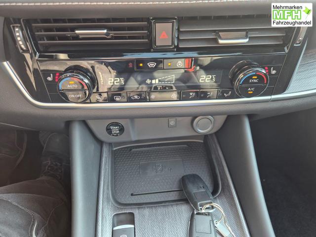 Nissan Qashqai 1.3 DIG-T MHEV 158 PS X-Tronic Tekna Voll-Leder Klimaautomatik PanoGlasdach Sitzheizung Lenkradheizung Navi Head-Up Display elektr. Heckklappe ACC PDC v+h 360&deg;Kamera DAB Bluetooth Touchscreen Apple CarPlay Android Auto 19"LM 