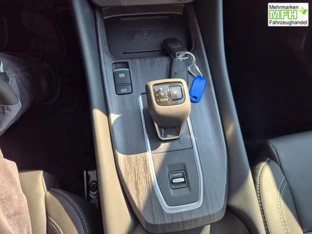 Nissan Qashqai 1.3 DIG-T MHEV 158 PS X-Tronic Tekna Voll-Leder Klimaautomatik PanoGlasdach Sitzheizung Lenkradheizung Navi Head-Up Display elektr. Heckklappe ACC PDC v+h 360&deg;Kamera DAB Bluetooth Touchscreen Apple CarPlay Android Auto 19"LM 