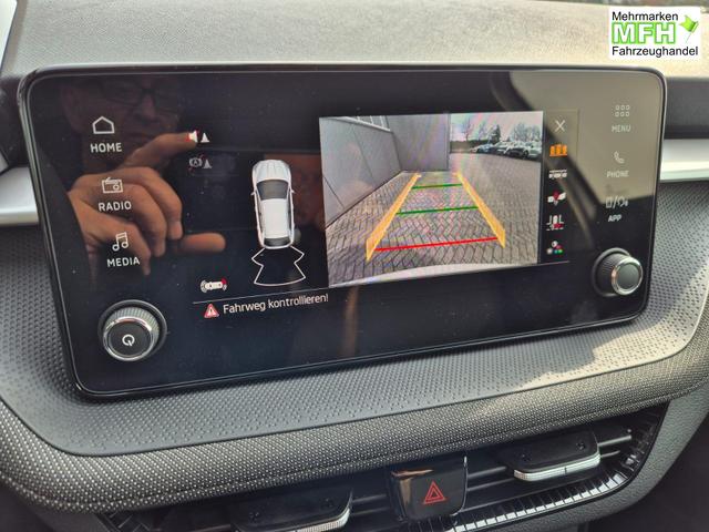 Skoda Fabia 1.0 TSI 95PS Selection 5-t&uuml;rig R&uuml;ckf.Kamera Parksensoren Sitzheizung Multifunktionslenkrad Klima Skoda-Radio Bluetooth Touchscreen Tempomat Nebelsch. Apple CarPlay + Android Auto 