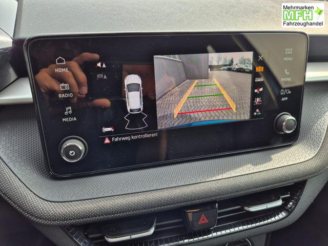 Skoda Fabia 1.0 TSI 95PS Selection 5-t&uuml;rig R&uuml;ckf.Kamera Parksensoren Sitzheizung Multifunktionslenkrad Klima Skoda-Radio Bluetooth Touchscreen Tempomat Nebelsch. Apple CarPlay + Android Auto 