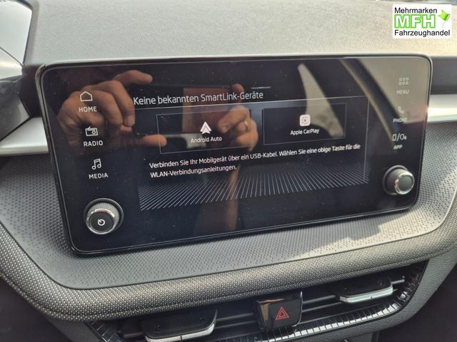 Skoda Fabia 1.0 TSI 95PS Selection 5-t&uuml;rig R&uuml;ckf.Kamera Parksensoren Sitzheizung Multifunktionslenkrad Klima Skoda-Radio Bluetooth Touchscreen Tempomat Nebelsch. Apple CarPlay + Android Auto 