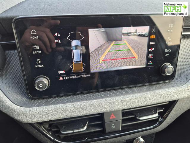 Skoda Kamiq 1.0 TSI 115PS DSG Selection R&uuml;ckf.Kamera PDC v+h Sitzheizung Klimaautomatik Skoda-Radio Apple CarPlay + Android Auto Tempomat Garantieverl&auml;ngerung 16"LM 