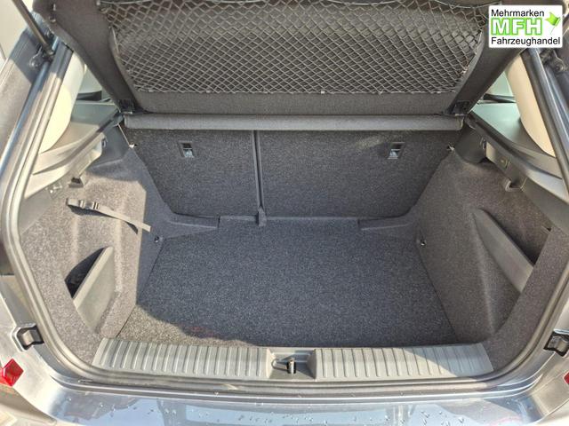 Skoda Kamiq 1.0 TSI 115PS DSG Selection AHK R&uuml;ckf.Kamera PDC v+h Sitzheizung Klimaautomatik Skoda-Radio Apple CarPlay + Android Auto Tempomat Garantieverl&auml;ngerung 16"LM 