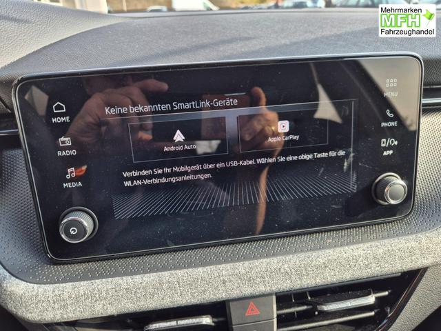 Skoda Kamiq 1.0 TSI 115PS DSG Selection AHK R&uuml;ckf.Kamera PDC v+h Sitzheizung Klimaautomatik Skoda-Radio Apple CarPlay + Android Auto Tempomat Garantieverl&auml;ngerung 16"LM 
