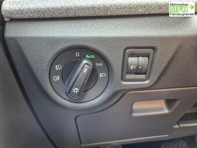 Skoda Kamiq 1.0 TSI 115PS DSG Selection AHK R&uuml;ckf.Kamera PDC v+h Sitzheizung Klimaautomatik Skoda-Radio Apple CarPlay + Android Auto Tempomat Garantieverl&auml;ngerung 16"LM 