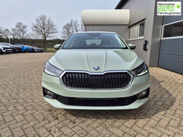 Skoda Fabia 1.0 TSI 95PS Selection 5-t&uuml;rig R&uuml;ckf.Kamera Parksensoren Sitzheizung Multifunktionslenkrad Klima Skoda-Radio Bluetooth Touchscreen Tempomat Nebelsch. Apple CarPlay + Android Auto 