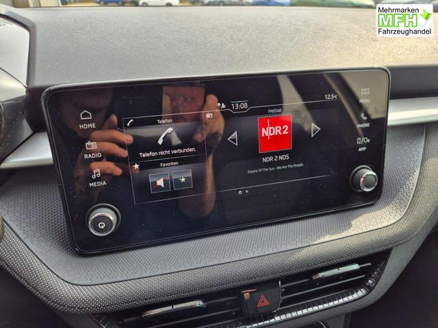 Skoda Fabia 1.0 TSI 95PS Selection 5-t&uuml;rig R&uuml;ckf.Kamera Parksensoren Sitzheizung Multifunktionslenkrad Klima Skoda-Radio Bluetooth Touchscreen Tempomat Nebelsch. Apple CarPlay + Android Auto 