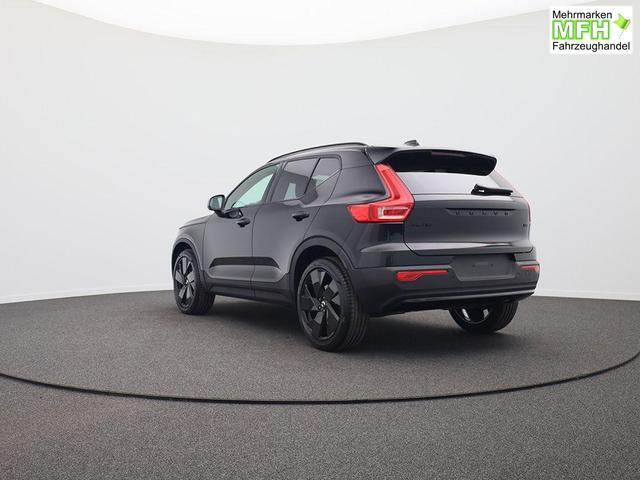 Volvo XC40 2.0 Black Edition Plus B4 Mild-Hybrid 197PS Automatik elektr. PanoDach R&uuml;ckf.Kamera PDC v+h ACC el.Heckklappe Harma/Kadon-Sound Klimaautomatik Sitzheizung Lenkradheizung Apple CarPlay Android Auto 20-LM 