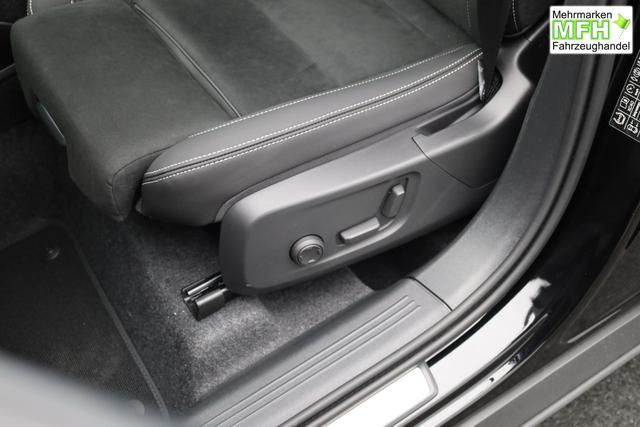 Volvo XC40 2.0 Black Edition Plus B4 Mild-Hybrid 197PS Automatik elektr. PanoDach R&uuml;ckf.Kamera PDC v+h ACC el.Heckklappe Harma/Kadon-Sound Klimaautomatik Sitzheizung Lenkradheizung Apple CarPlay Android Auto 20-LM 