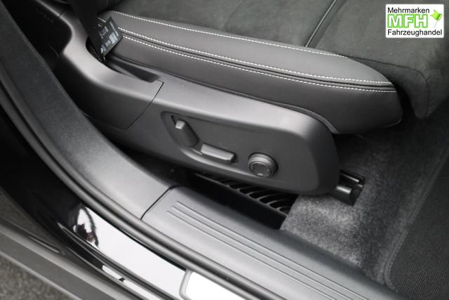 Volvo XC40 2.0 Black Edition Plus B4 Mild-Hybrid 197PS Automatik elektr. PanoDach R&uuml;ckf.Kamera PDC v+h ACC el.Heckklappe Harma/Kadon-Sound Klimaautomatik Sitzheizung Lenkradheizung Apple CarPlay Android Auto 20-LM 