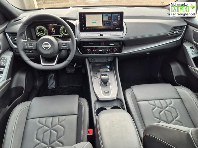Nissan Qashqai 1.3 DIG-T MHEV 158 PS X-Tronic Tekna Voll-Leder Klimaautomatik PanoGlasdach Sitzheizung Lenkradheizung Navi Head-Up Display elektr. Heckklappe ACC PDC v+h 360&deg;Kamera DAB Bluetooth Touchscreen Apple CarPlay Android Auto 19"LM 