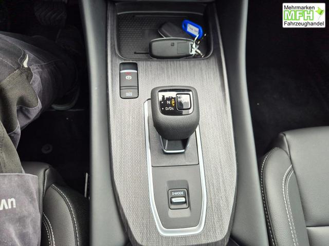 Nissan Qashqai 1.3 DIG-T MHEV 158 PS X-Tronic Tekna Voll-Leder Klimaautomatik PanoGlasdach Sitzheizung Lenkradheizung Navi Head-Up Display elektr. Heckklappe ACC PDC v+h 360&deg;Kamera DAB Bluetooth Touchscreen Apple CarPlay Android Auto 19"LM 