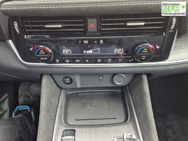 Nissan Qashqai 1.3 DIG-T MHEV 158 PS X-Tronic Tekna Premium Paket 20"LM Teil-Leder PanoGlasdach Klimaautomatik Sitzheizung Lenkradheizung Navi Head-Up Display elektr. Heckklappe ACC PDC v+h 360&deg;Kamera DAB Bluetooth Touchscreen Apple CarPlay Android Auto 
