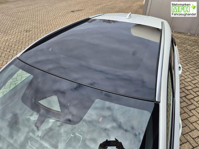 Nissan Qashqai 1.3 DIG-T MHEV 140PS Tekna Voll-Leder Klimaautomatik PanoGlasdach Sitzheizung Lenkradheizung Navi Head-Up Display elektr. Heckklappe ACC PDC v+h 360&deg;Kamera DAB Bluetooth Touchscreen Apple CarPlay Android Auto 19"LM 