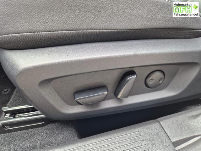 Nissan Qashqai 1.3 DIG-T MHEV 140PS Tekna Voll-Leder Klimaautomatik PanoGlasdach Sitzheizung Lenkradheizung Navi Head-Up Display elektr. Heckklappe ACC PDC v+h 360&deg;Kamera DAB Bluetooth Touchscreen Apple CarPlay Android Auto 19"LM 