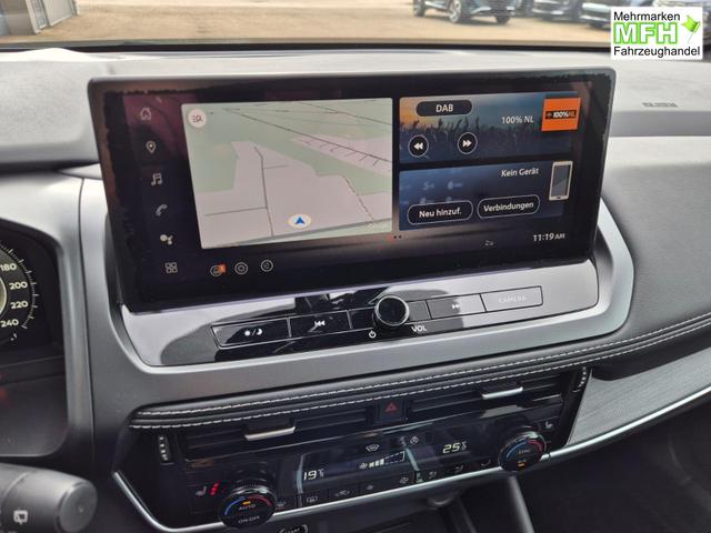Nissan Qashqai 1.3 DIG-T MHEV 140PS Tekna Voll-Leder Klimaautomatik PanoGlasdach Sitzheizung Lenkradheizung Navi Head-Up Display elektr. Heckklappe ACC PDC v+h 360&deg;Kamera DAB Bluetooth Touchscreen Apple CarPlay Android Auto 19"LM 