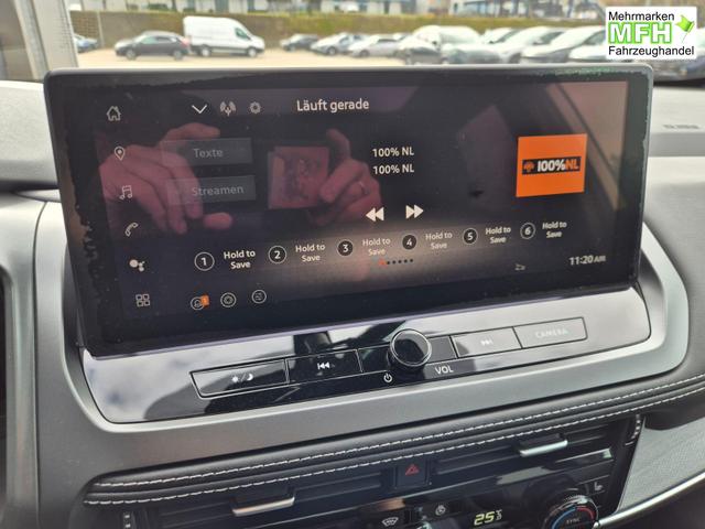 Nissan Qashqai 1.3 DIG-T MHEV 140PS Tekna Voll-Leder Klimaautomatik PanoGlasdach Sitzheizung Lenkradheizung Navi Head-Up Display elektr. Heckklappe ACC PDC v+h 360&deg;Kamera DAB Bluetooth Touchscreen Apple CarPlay Android Auto 19"LM 