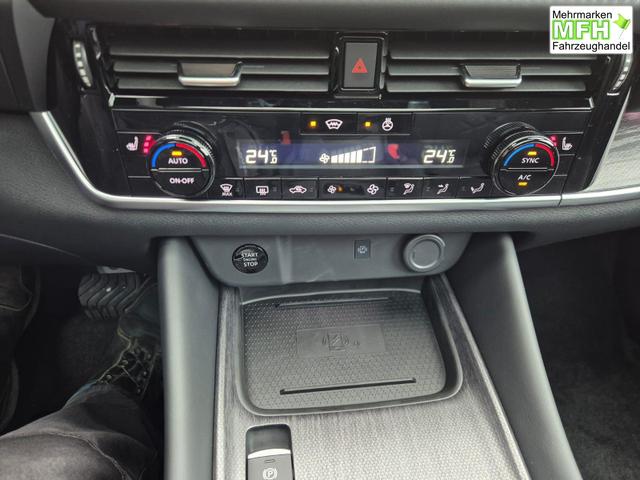 Nissan Qashqai 1.3 DIG-T MHEV 158 PS X-Tronic Tekna Voll-Leder Klimaautomatik PanoGlasdach Sitzheizung Lenkradheizung Navi Head-Up Display elektr. Heckklappe ACC PDC v+h 360&deg;Kamera DAB Bluetooth Touchscreen Apple CarPlay Android Auto 19"LM 