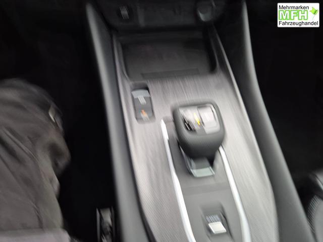 Nissan Qashqai 1.3 DIG-T MHEV 158 PS X-Tronic Tekna Voll-Leder Klimaautomatik PanoGlasdach Sitzheizung Lenkradheizung Navi Head-Up Display elektr. Heckklappe ACC PDC v+h 360&deg;Kamera DAB Bluetooth Touchscreen Apple CarPlay Android Auto 19"LM 