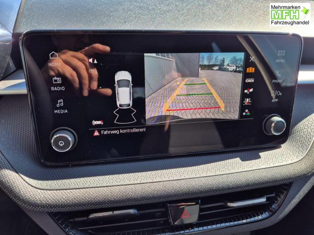 Skoda Fabia 1.0 TSI 95PS Selection 5-t&uuml;rig R&uuml;ckf.Kamera Parksensoren Sitzheizung Multifunktionslenkrad Klima Skoda-Radio Bluetooth Touchscreen Tempomat Nebelsch. Apple CarPlay + Android Auto 