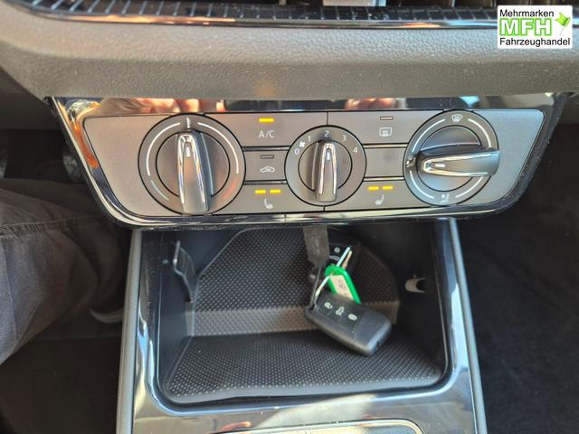 Skoda Fabia 1.0 TSI 95PS Selection 5-t&uuml;rig R&uuml;ckf.Kamera Parksensoren Sitzheizung Multifunktionslenkrad Klima Skoda-Radio Bluetooth Touchscreen Tempomat Nebelsch. Apple CarPlay + Android Auto 