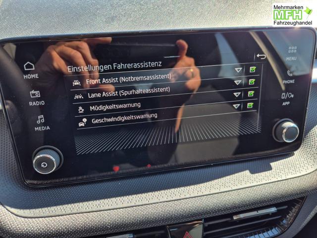 Skoda Fabia 1.0 TSI 95PS Selection 5-t&uuml;rig R&uuml;ckf.Kamera Parksensoren Sitzheizung Multifunktionslenkrad Klima Skoda-Radio Bluetooth Touchscreen Tempomat Nebelsch. Apple CarPlay + Android Auto 