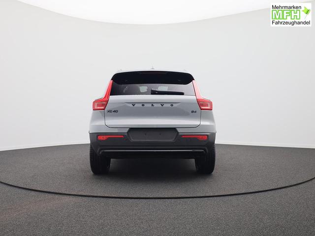 Volvo XC40 2.0 Black Edition Plus B4 Mild-Hybrid 197PS Automatik elektr. PanoDach R&uuml;ckf.Kamera PDC v+h ACC el.Heckklappe Harman/Kardon-Sound Klimaautomatik Sitzheizung Lenkradheizung Apple CarPlay Android Auto 20-LM 