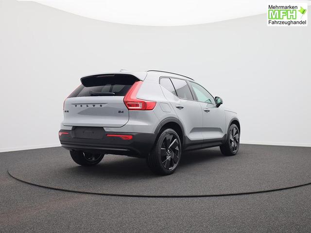 Volvo XC40 2.0 Black Edition Plus B4 Mild-Hybrid 197PS Automatik elektr. PanoDach R&uuml;ckf.Kamera PDC v+h ACC el.Heckklappe Harman/Kardon-Sound Klimaautomatik Sitzheizung Lenkradheizung Apple CarPlay Android Auto 20-LM 