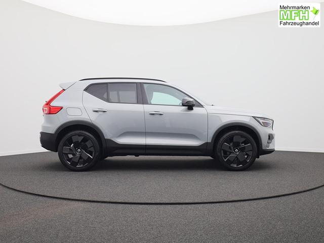 Volvo XC40 2.0 Black Edition Plus B4 Mild-Hybrid 197PS Automatik elektr. PanoDach R&uuml;ckf.Kamera PDC v+h ACC el.Heckklappe Harman/Kardon-Sound Klimaautomatik Sitzheizung Lenkradheizung Apple CarPlay Android Auto 20-LM 