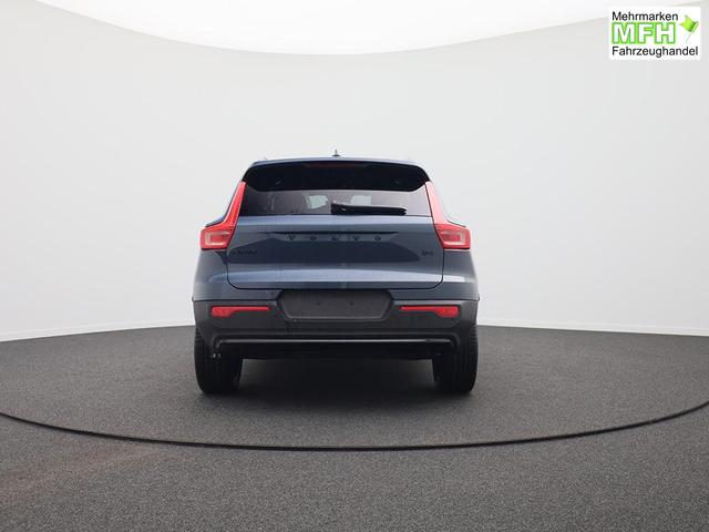 Volvo XC40 2.0 Black Edition Plus B4 Mild-Hybrid 197PS Automatik elektr. PanoDach R&uuml;ckf.Kamera PDC v+h ACC el.Heckklappe Harman/Kardon-Sound Klimaautomatik Sitzheizung Lenkradheizung Apple CarPlay Android Auto 20-LM 