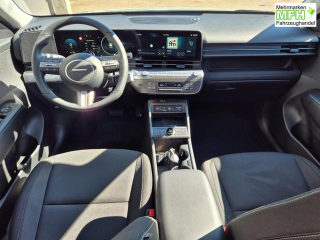 Hyundai KONA Trend 1.6 T-GDI 150PS Automatik MY2026 Voll-LED-Projektionsscheinw. mit LED-Lichtband Sitzheizung v+h Lenkradheizung ACC Klimaautomatik Navi Touchscreen DAB+ Apple CarPlay + Android Auto PDC R&uuml;ckf.Kamera 2xKeyless 17-LM 