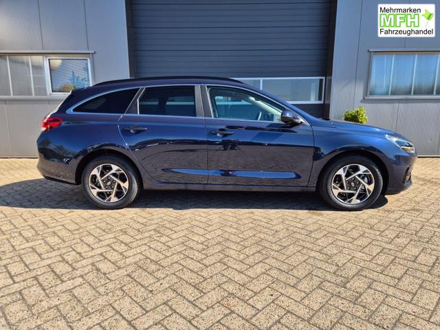 Hyundai i30 Kombi 1.5 T-GDI 150PS Automatik Trend Sitzheizung Lenkradheizung Klimaautomatik PDC v+h R&uuml;ckf.Kamera Navi Apple CarPlay + Android Auto 16"LM 