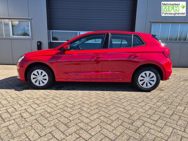 Skoda Fabia 1.0 TSI 95PS Selection 5-t&uuml;rig R&uuml;ckf.Kamera Parksensoren Sitzheizung Multifunktionslenkrad Klima Skoda-Radio Bluetooth Touchscreen Tempomat Nebelsch. Apple CarPlay + Android Auto 