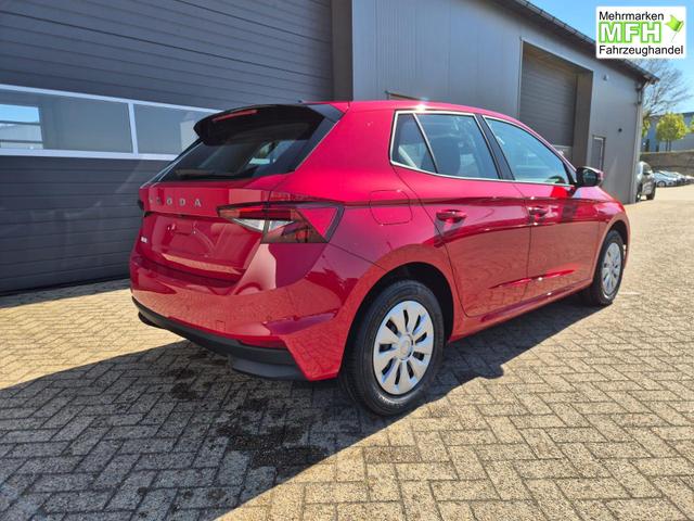 Skoda Fabia 1.0 TSI 95PS Selection 5-t&uuml;rig R&uuml;ckf.Kamera Parksensoren Sitzheizung Multifunktionslenkrad Klima Skoda-Radio Bluetooth Touchscreen Tempomat Nebelsch. Apple CarPlay + Android Auto 