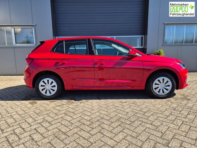 Skoda Fabia 1.0 TSI 95PS Selection 5-t&uuml;rig R&uuml;ckf.Kamera Parksensoren Sitzheizung Multifunktionslenkrad Klima Skoda-Radio Bluetooth Touchscreen Tempomat Nebelsch. Apple CarPlay + Android Auto 