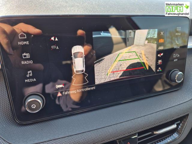 Skoda Fabia 1.0 TSI 95PS Selection 5-t&uuml;rig R&uuml;ckf.Kamera Parksensoren Sitzheizung Multifunktionslenkrad Klima Skoda-Radio Bluetooth Touchscreen Tempomat Nebelsch. Apple CarPlay + Android Auto 